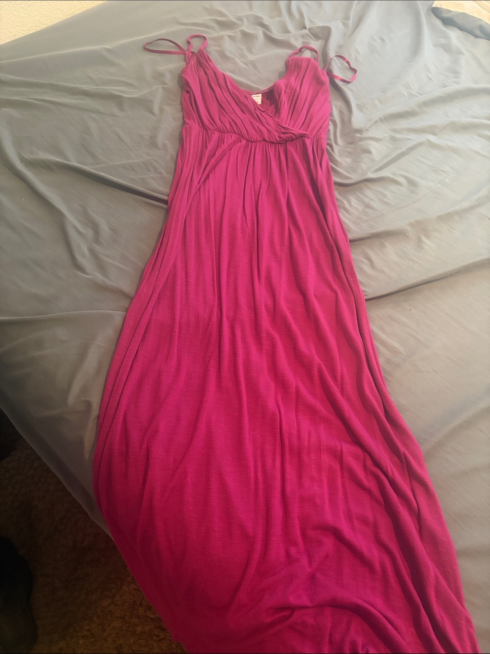 Old Navy Fuchsia Maxi Dress with V-Neck and Spaghetti Straps